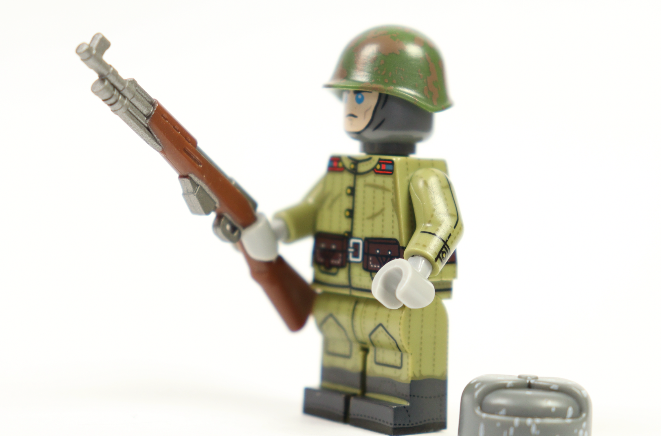 4 x Soviet WW2 soldiers (1943-1945)