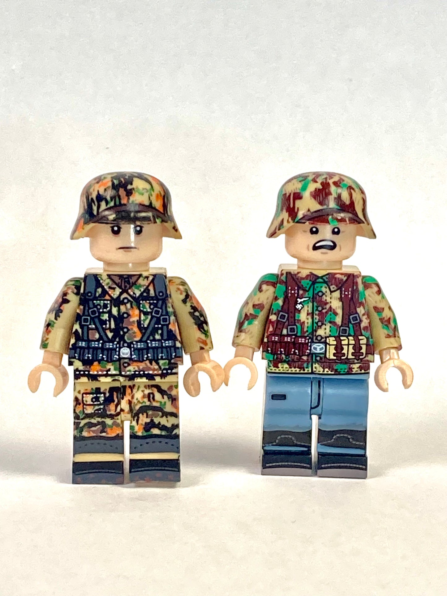 2 x WW2 German soldiers