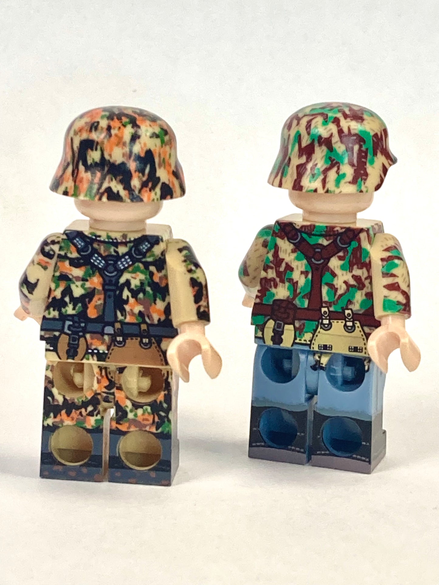 2 x WW2 German soldiers