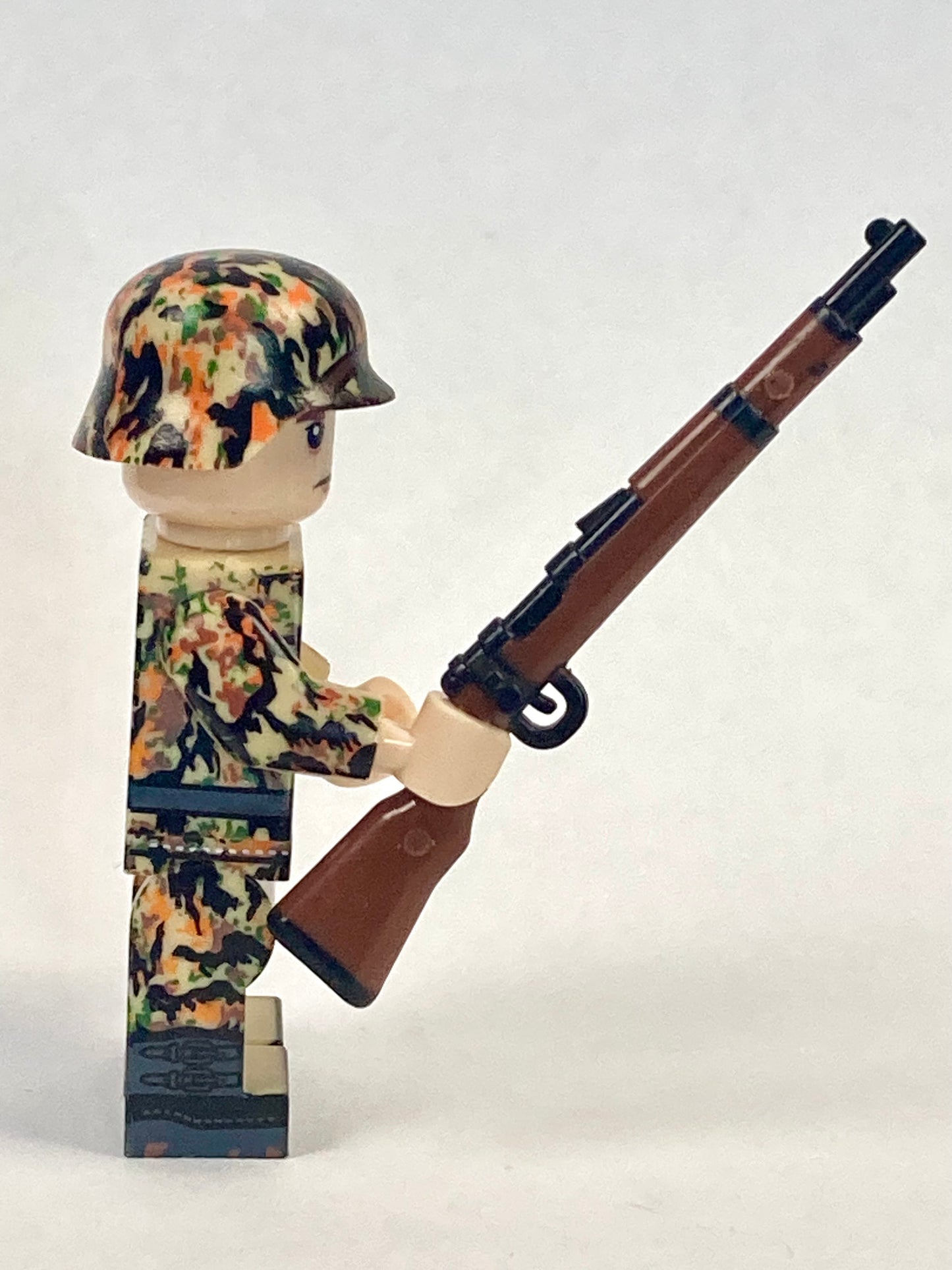 2 x WW2 German soldiers