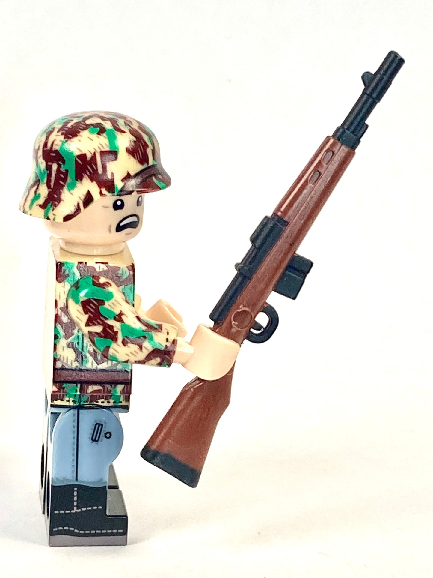 2 x WW2 German soldiers