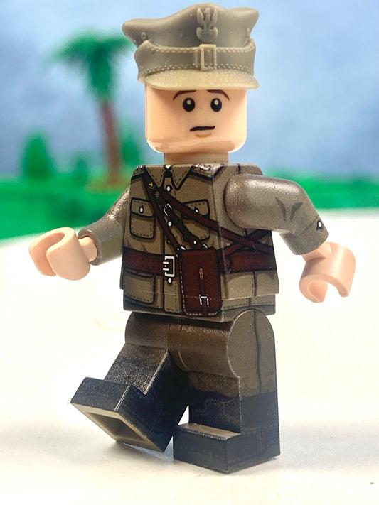 WW2 Polish army captain (full minifigure)
