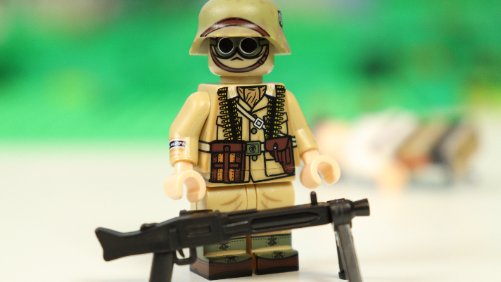 4 x WW2 German Africa corp soldiers with Rommel