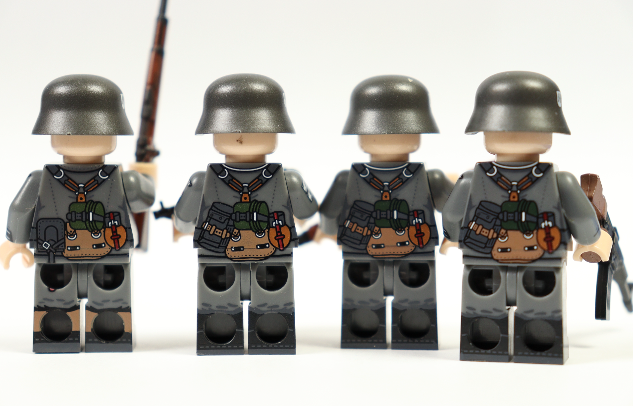 WW2 German International volunteers (set of 4 minifigures)
