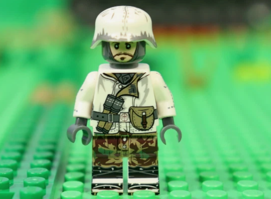 WW2, Battle of the Bulge, Winter German set of 4 soldiers