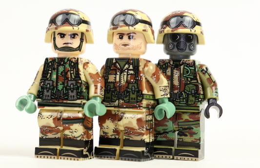 US Iraq War soldiers , set of 3 toy soldiers