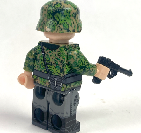 Set of 6 German WW2 soldiers - Pea Dot 44