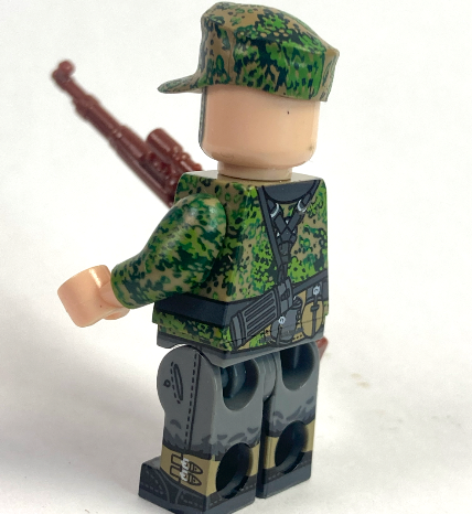 Set of 6 German WW2 soldiers - Pea Dot 44