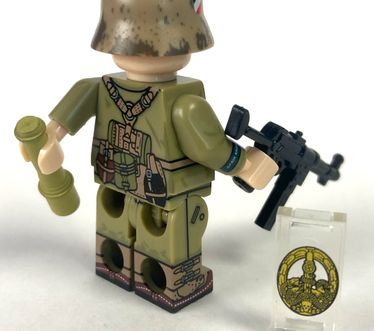 WW2, 4 x German Afrika Korps, pack 2. 4 toy soldiers. History authentic.