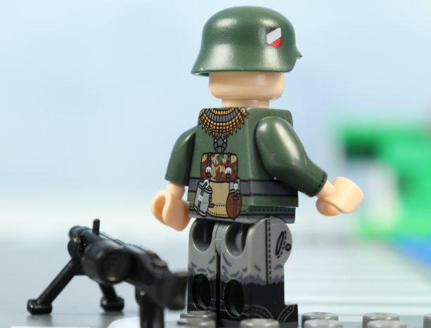 WW2 German soldier v.4 - MG Gunner Gefreiter