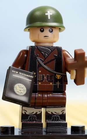 WW2 US army Chaplain V.2 (Winter, Battle of the Bulge)