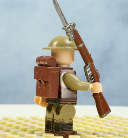 WW1, British machine gunner assistant