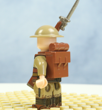 WW1, British machine gunner assistant