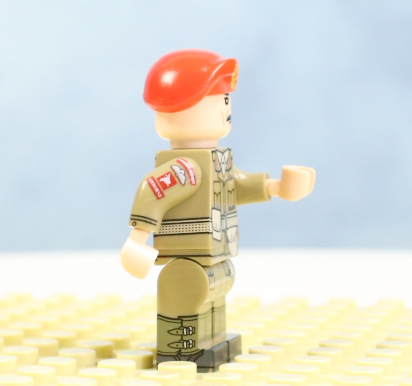 British pack number 2 - three toy soldiers of the WW2 period