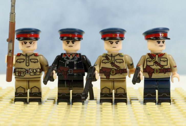 NKVD set of 4 toy soldiers (WW2 early and late period of war)
