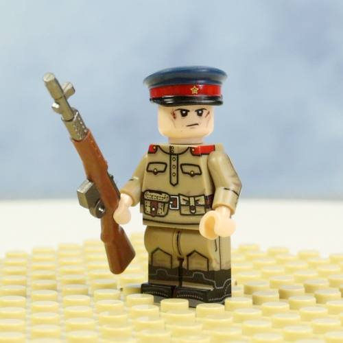 NKVD set of 4 toy soldiers (WW2 early and late period of war)