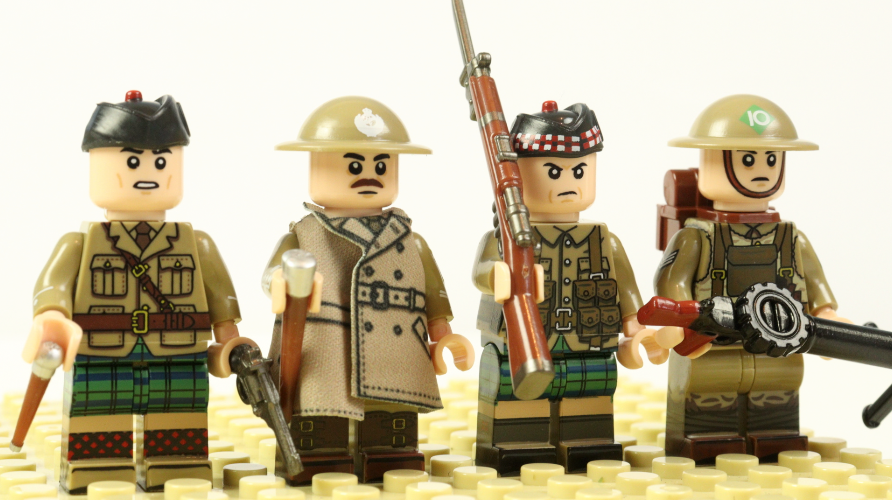 WWI British Infantry & Scottish Highlanders Set of 4 toy soldiers
