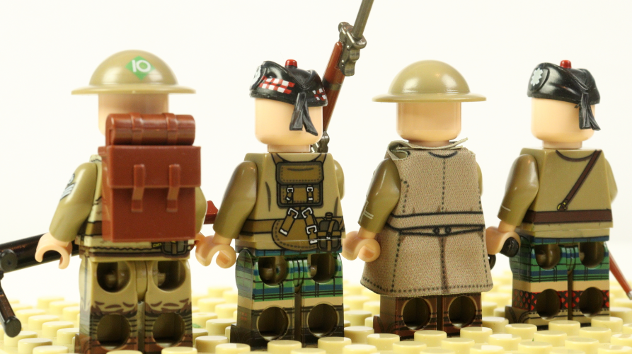 WWI British Infantry & Scottish Highlanders Set of 4 toy soldiers