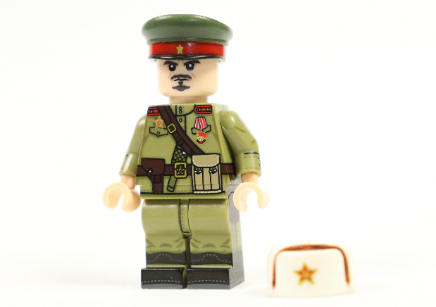 4 x Soviet WW2 soldiers (1943-1945)